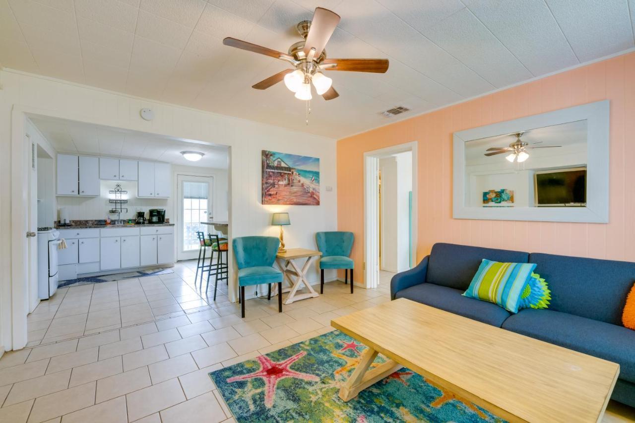 Beautiful Rockport Townhome - Walk To Aransas Bay! Exteriör bild