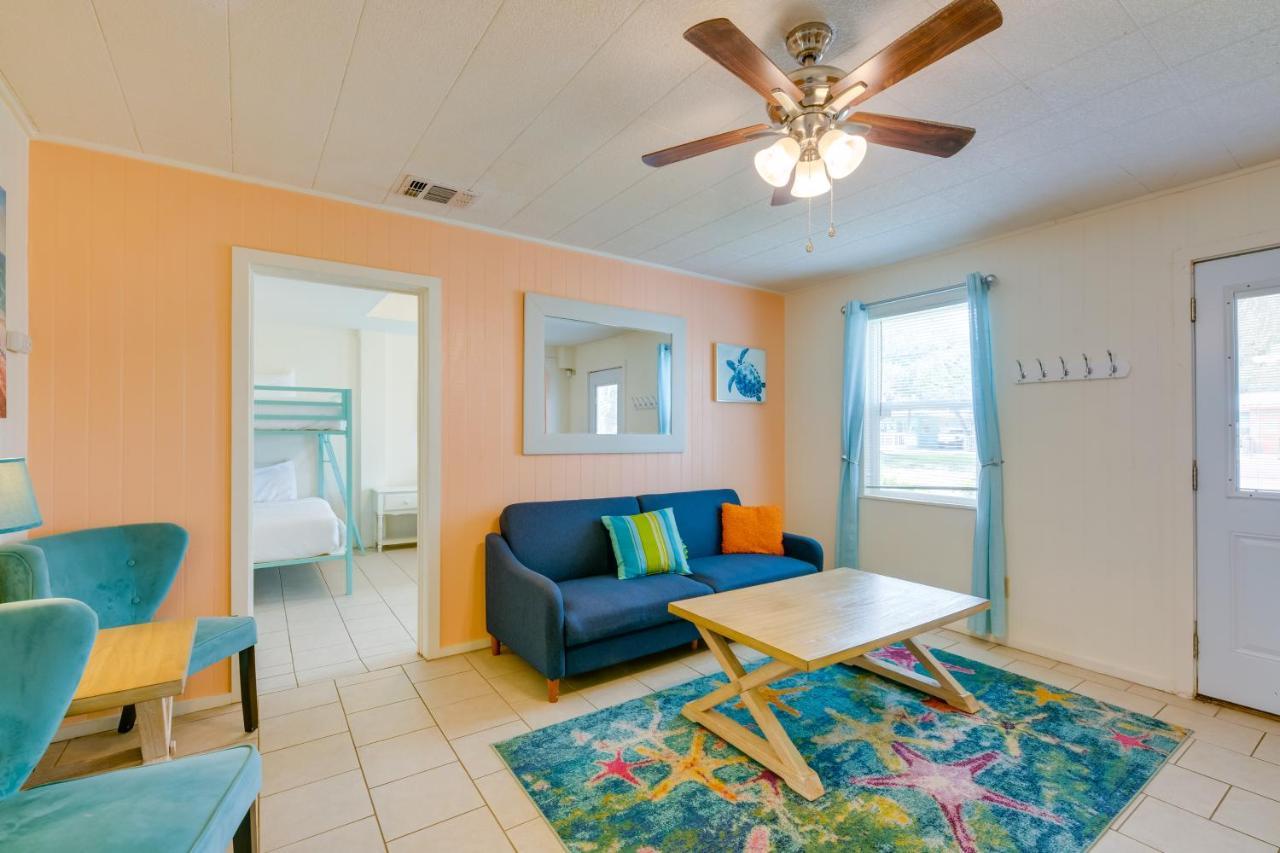 Beautiful Rockport Townhome - Walk To Aransas Bay! Exteriör bild
