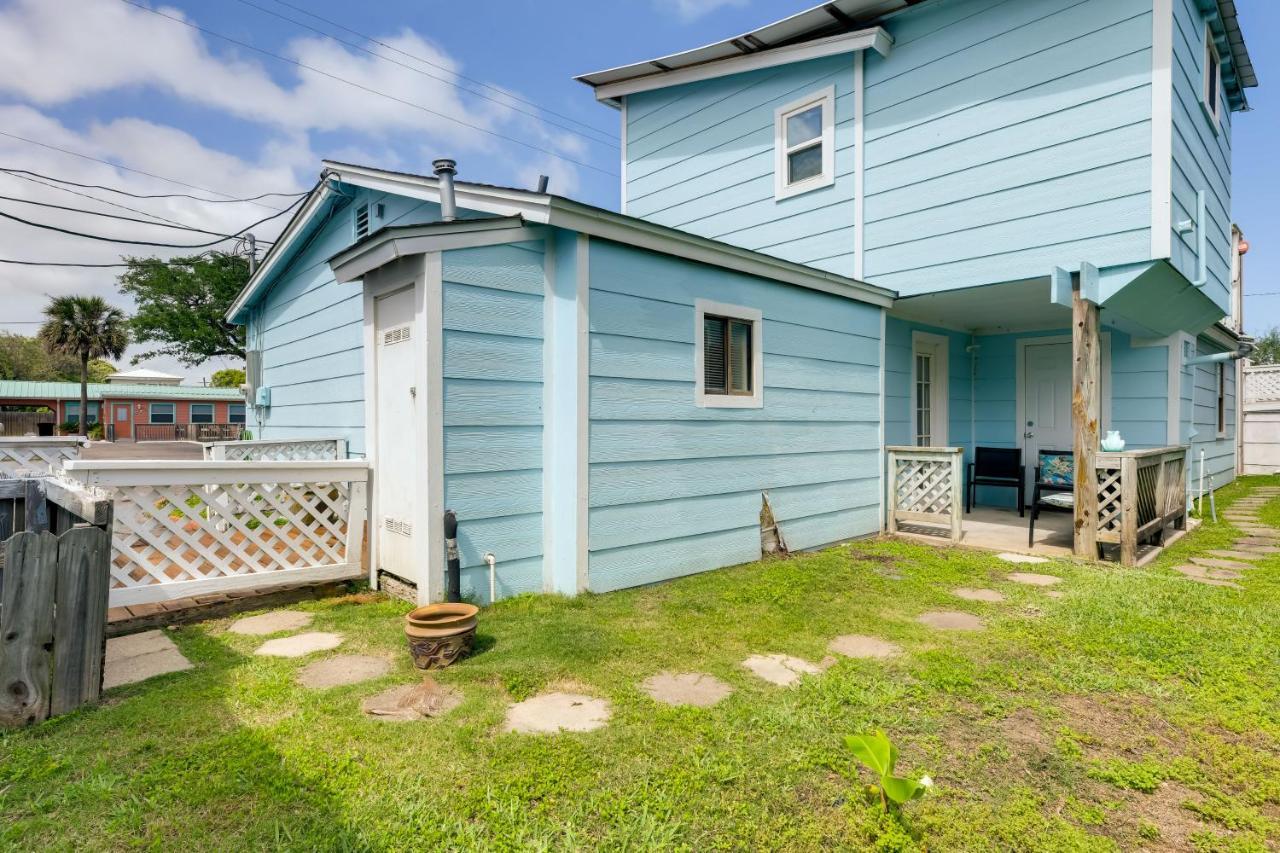 Beautiful Rockport Townhome - Walk To Aransas Bay! Exteriör bild